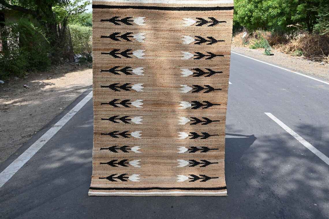 Handmade Hemp & Jute Flower Pattern Rug | Eco-Friendly Braided Area & Runner Rug