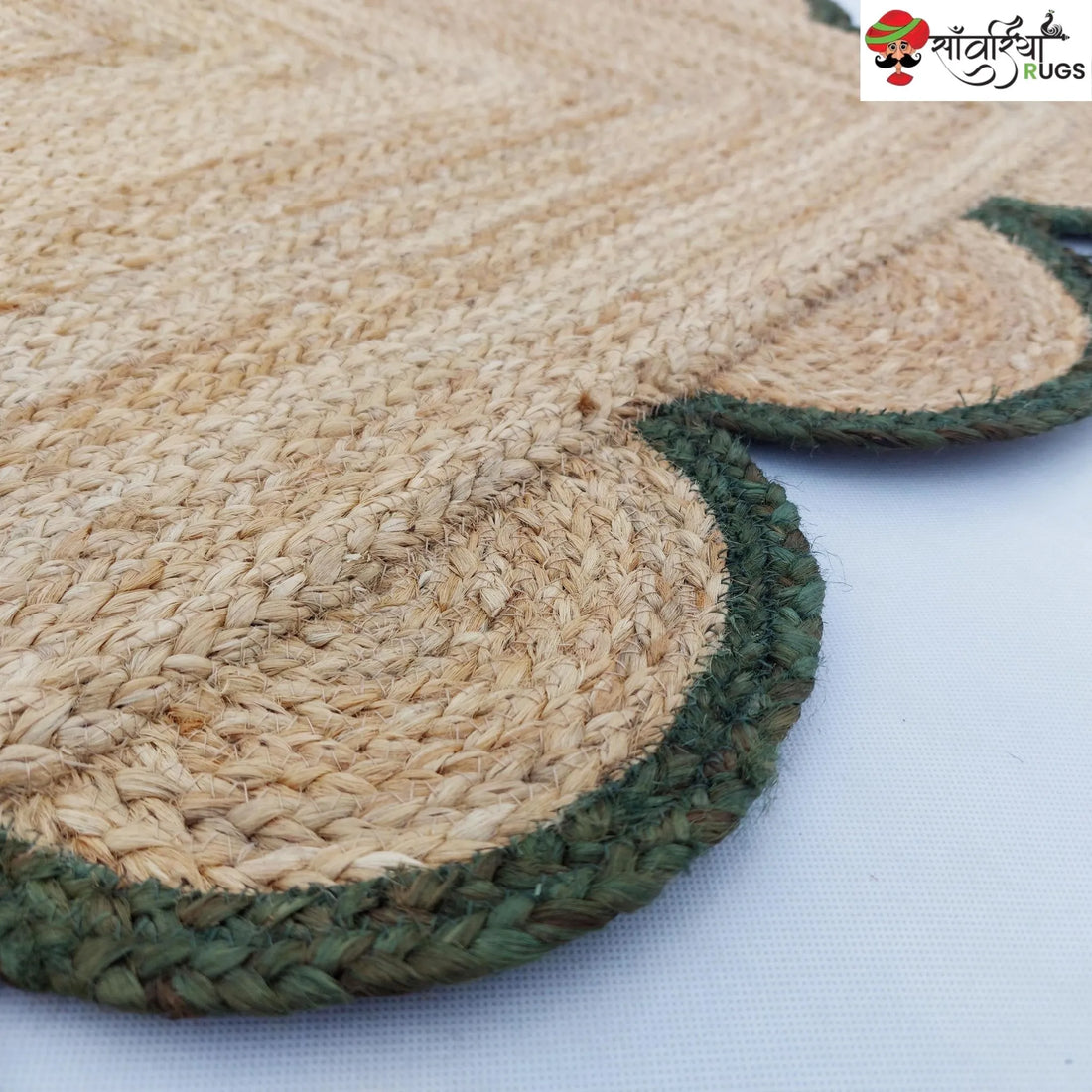 Handmade Braided Natural Jute Area Rug with Scalloped Border & Multicolor Design