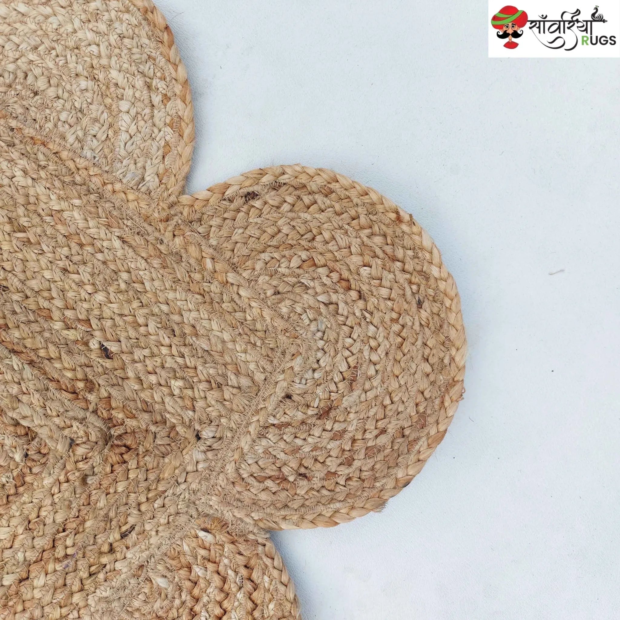 Handmade Braided Natural Jute Area Rug with Scalloped Border & Multicolor Design