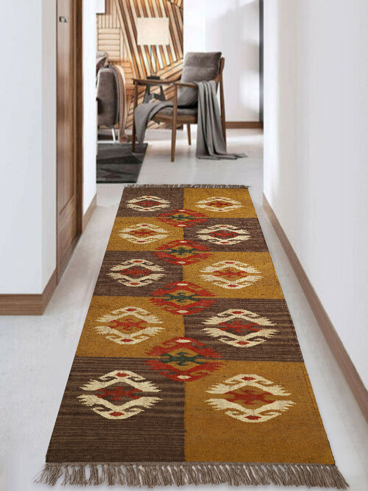 Natural Wool Jute Kilim Runner Rug – Rustic Farmhouse Corridor Style