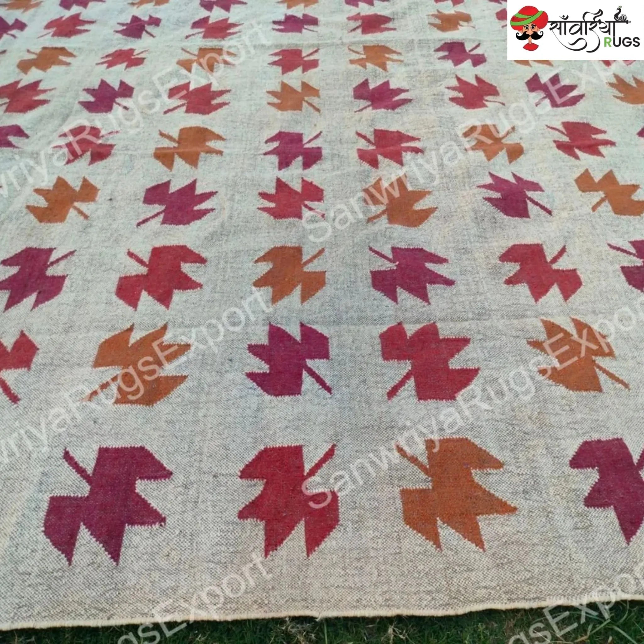 Handcrafted Wool Jute Kilim Rug – Leaf Design