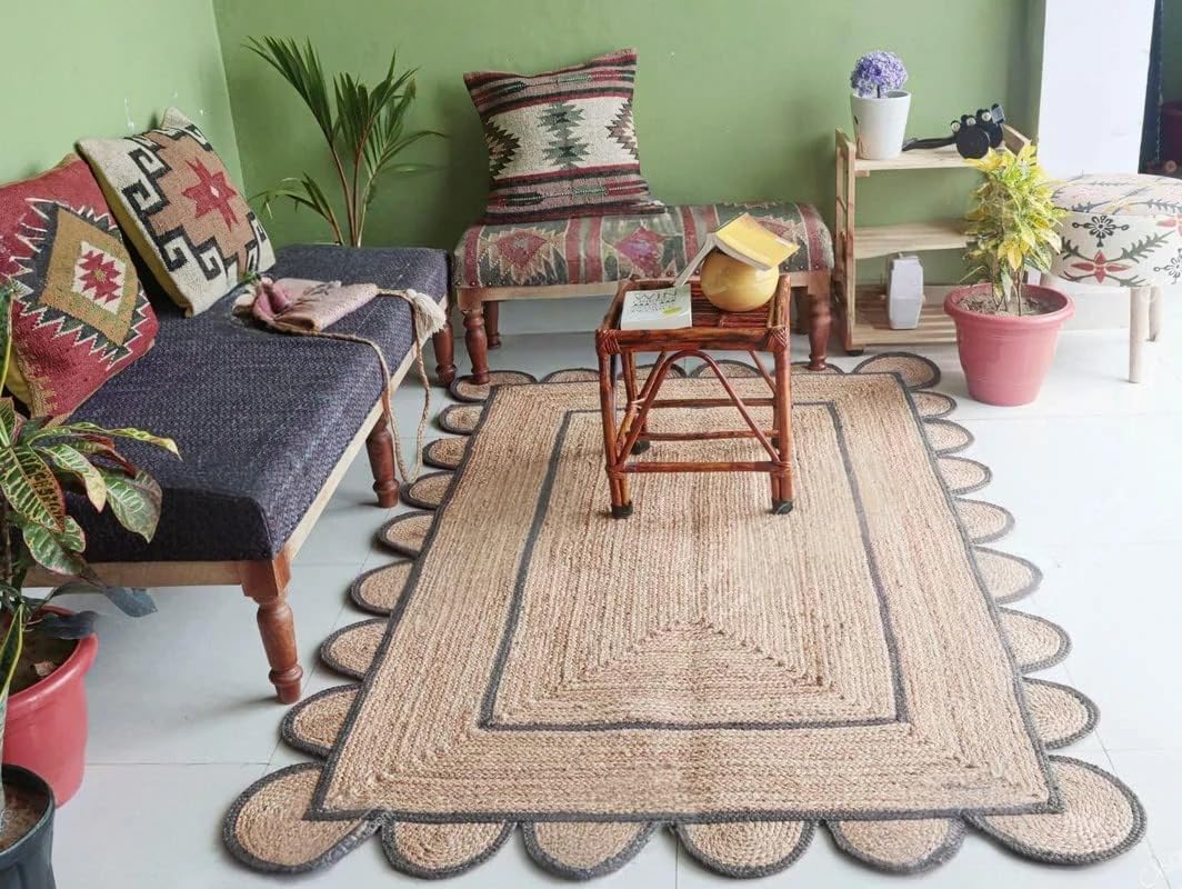 Scalloped Edge Hand Braided Jute Rectangle Rug with Custom Color Border