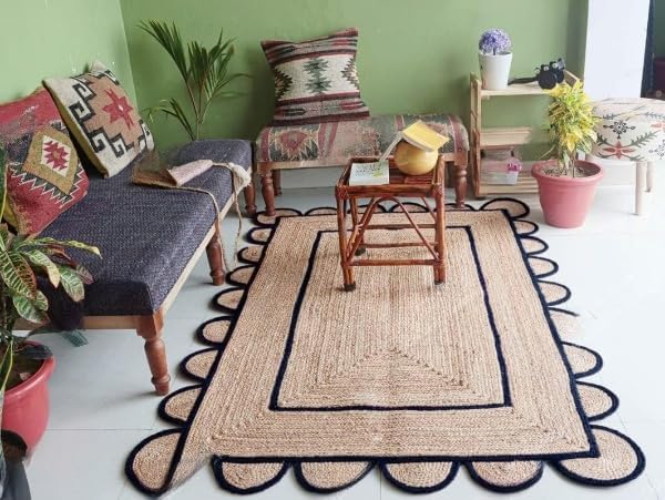 Scalloped Edge Hand Braided Jute Rectangle Rug with Custom Color Border