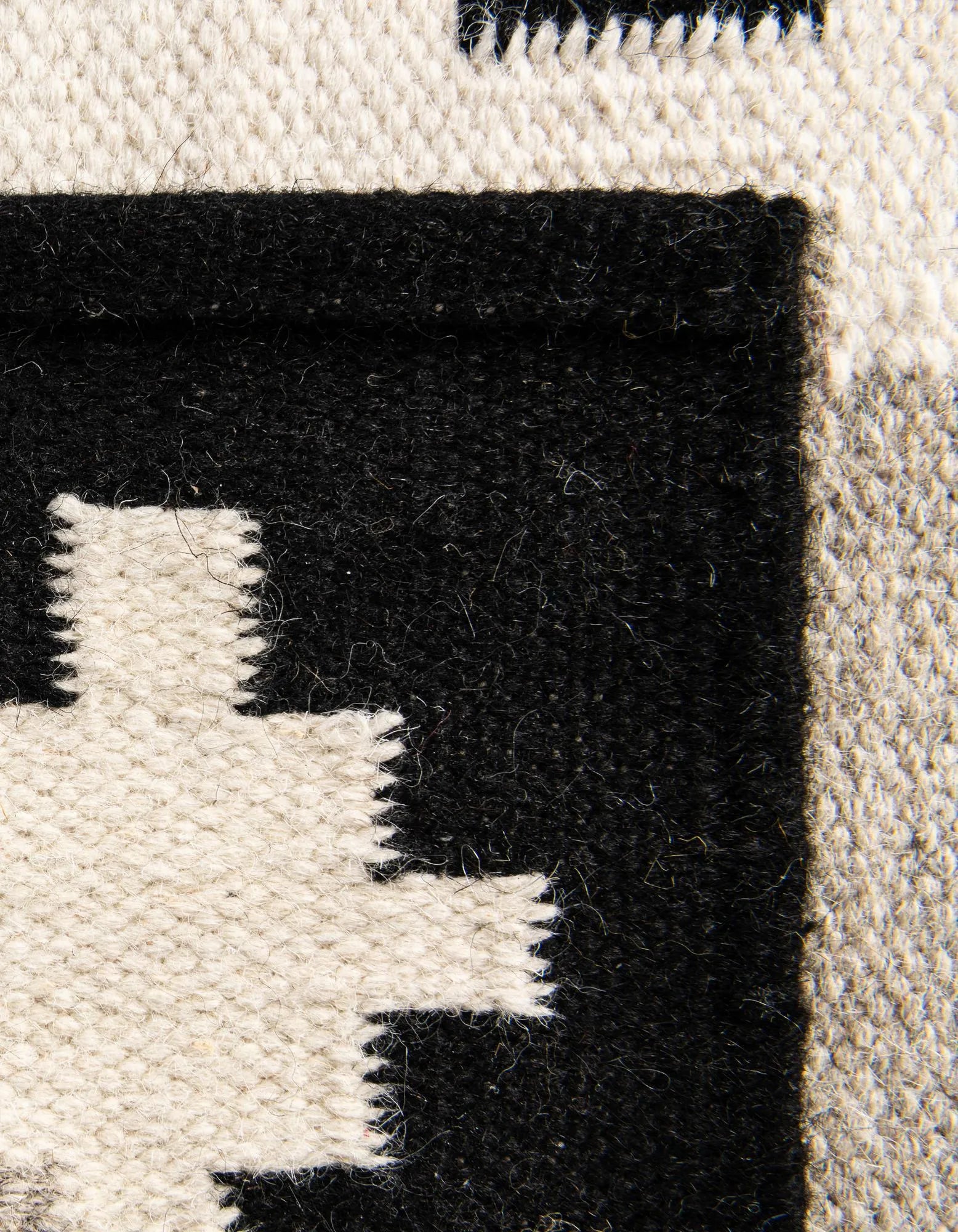 Black & White Jute Runner Rug – Eco-Friendly Hemp Fiber Hallway Carpet