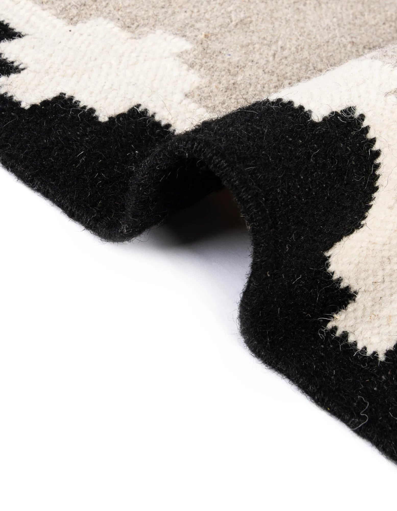 Black & White Jute Runner Rug – Eco-Friendly Hemp Fiber Hallway Carpet