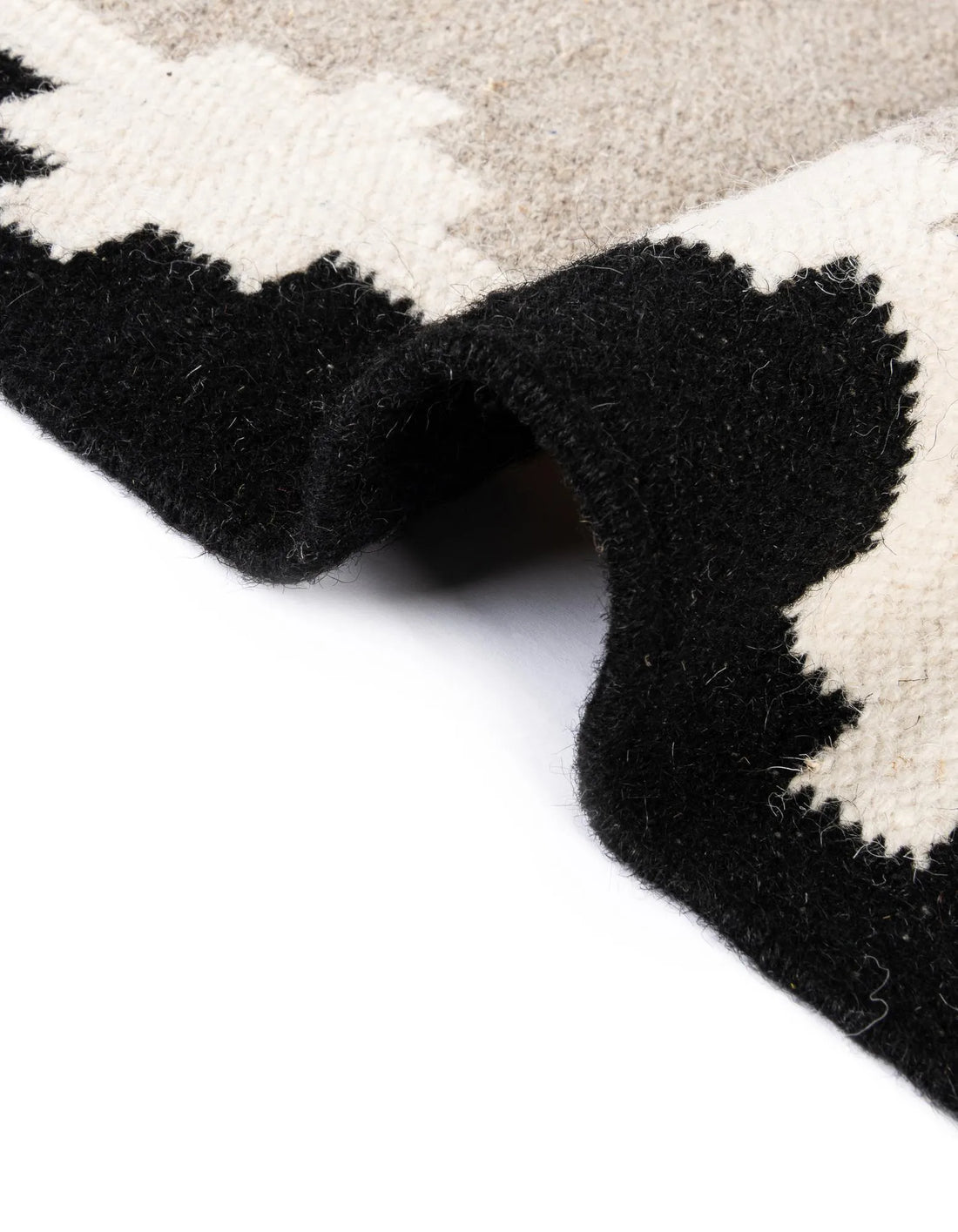 Black & White Jute Runner Rug – Eco-Friendly Hemp Fiber Hallway Carpet