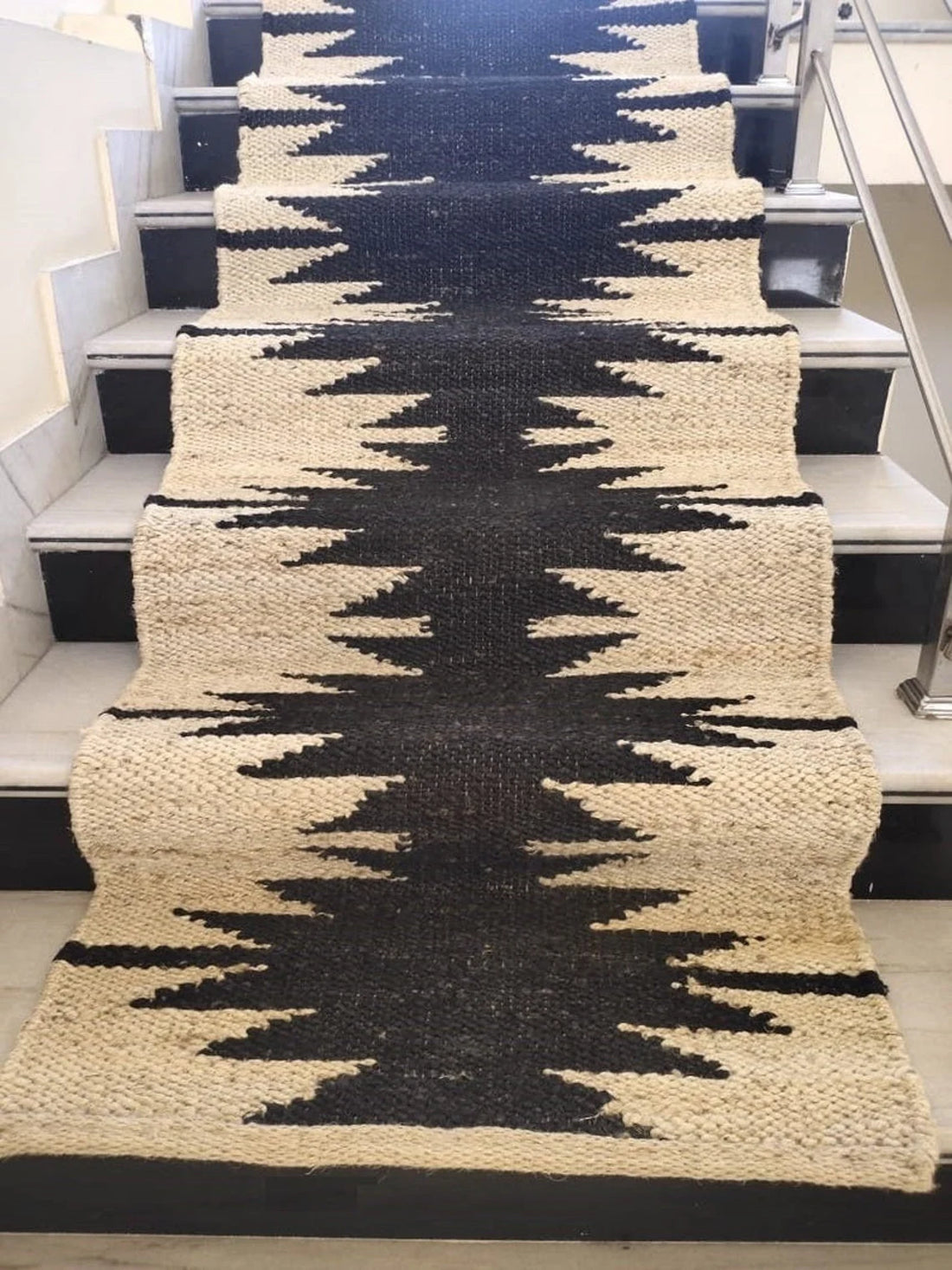 Jute Aisle Runner | Black & Natural Hemp Stair & Table Runner