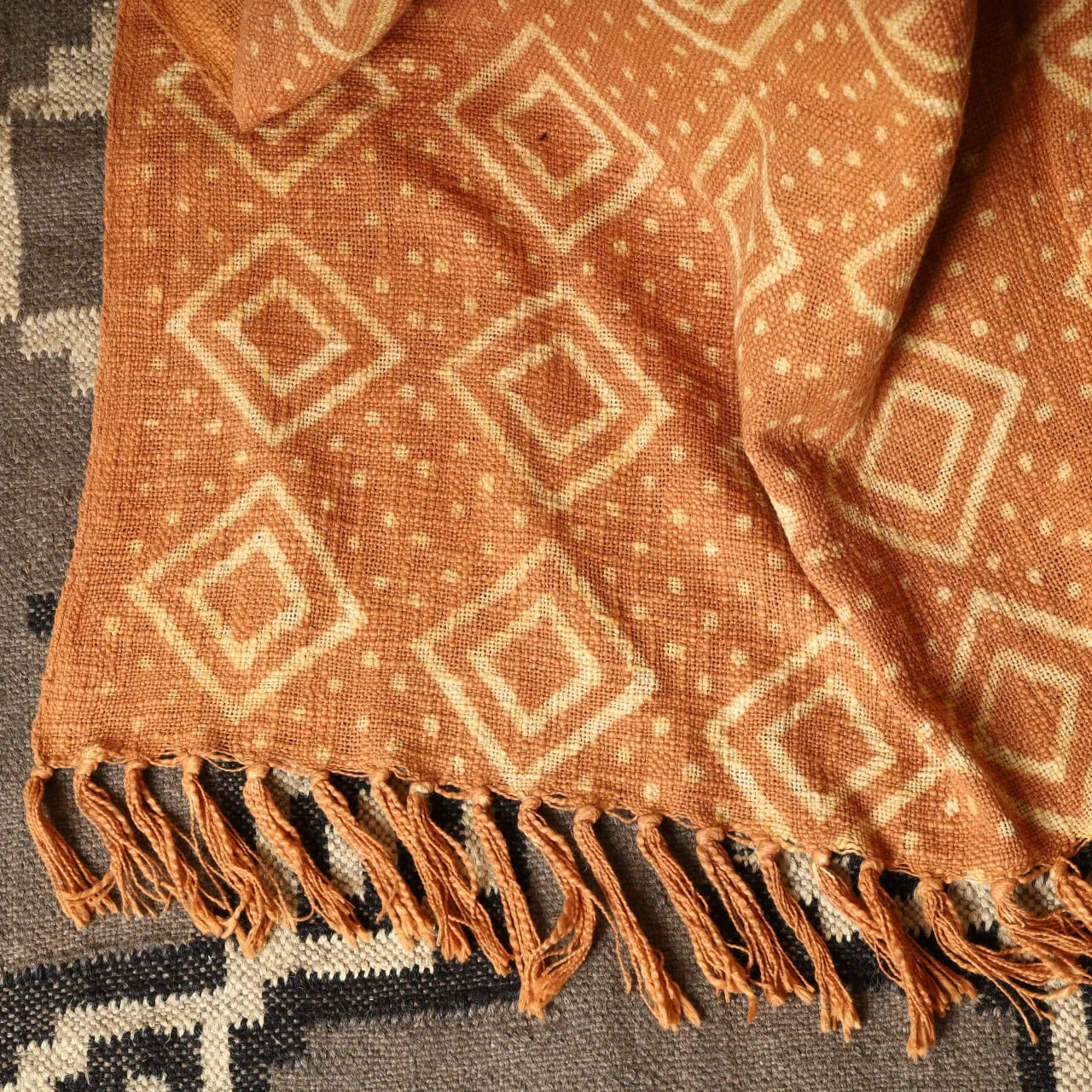 Burnt Orange Geometric Throw Blanket with Fringe | Sanwariya Rugs