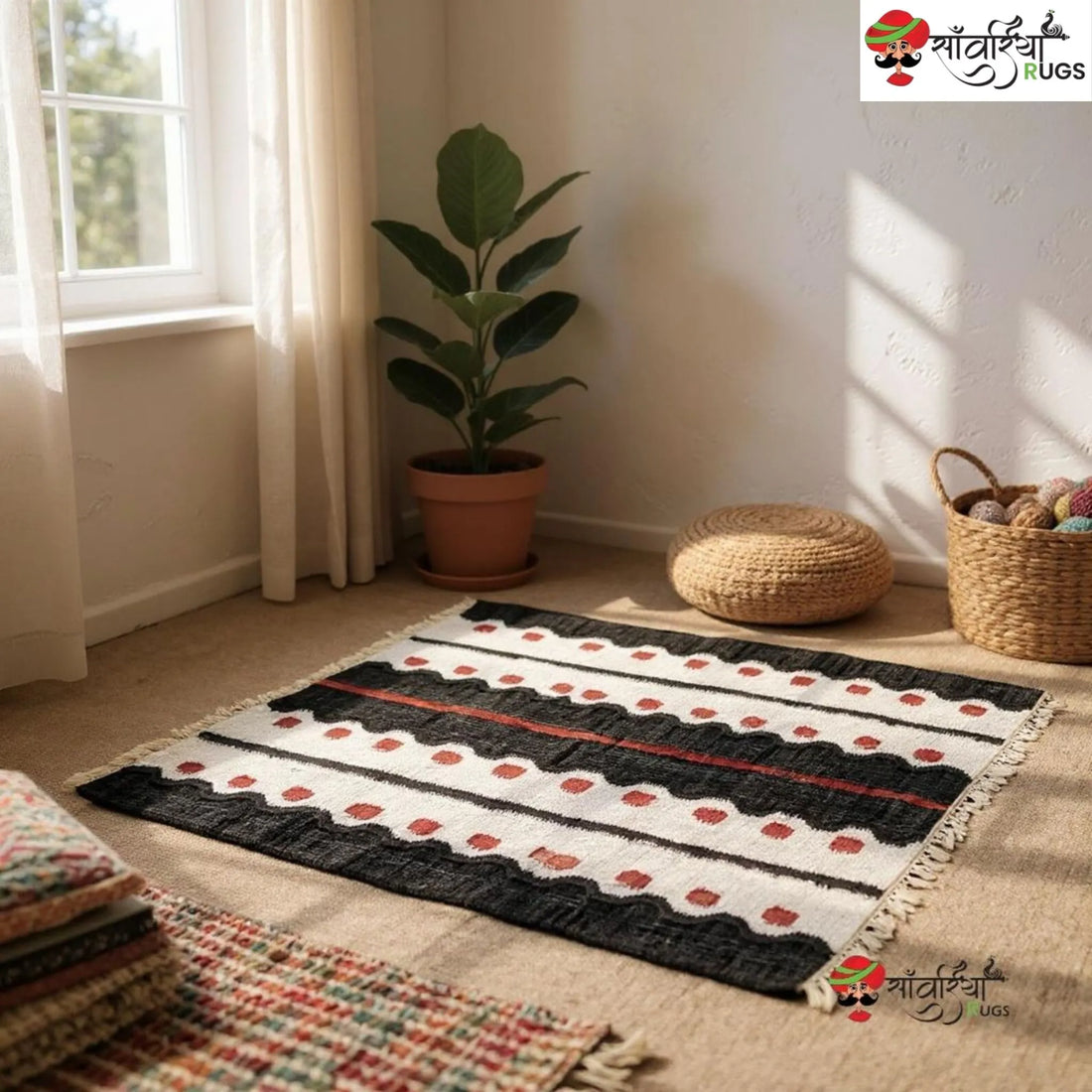 Handmade Black Geometric Jute Cotton Dhurrie Rug