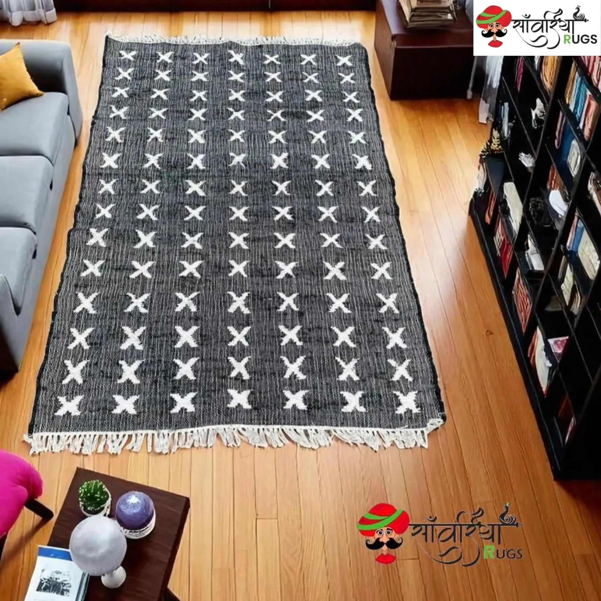 Sanwariya Rugs – Handwoven Jute Cotton Black & White Geometric Rug