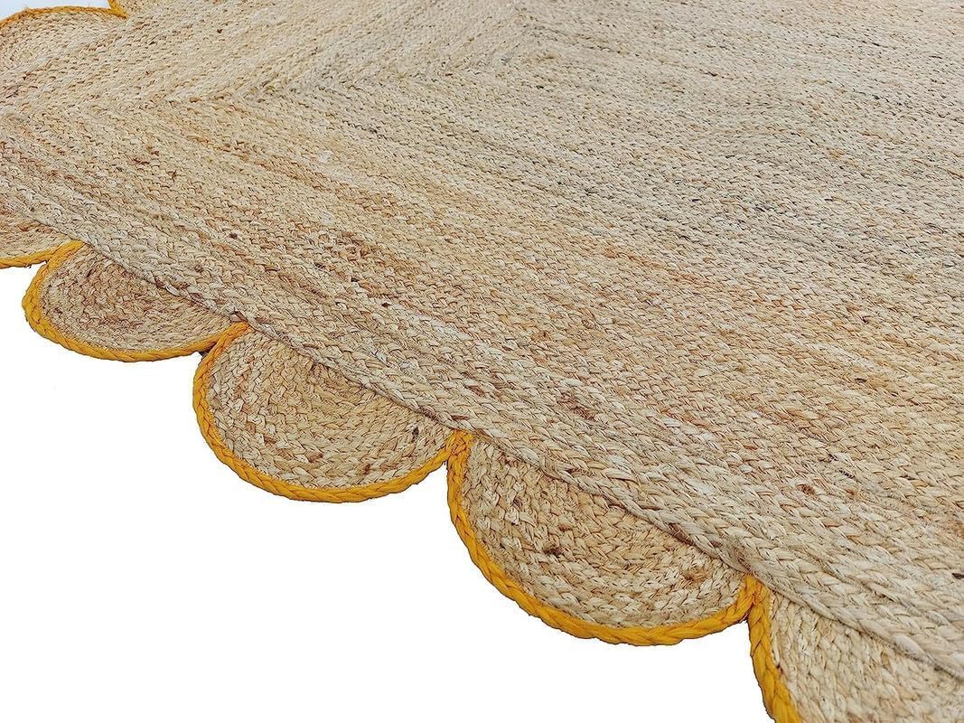 Handwoven Jute Rug – Scalloped Edge Rectangular Braided Decorative Rug