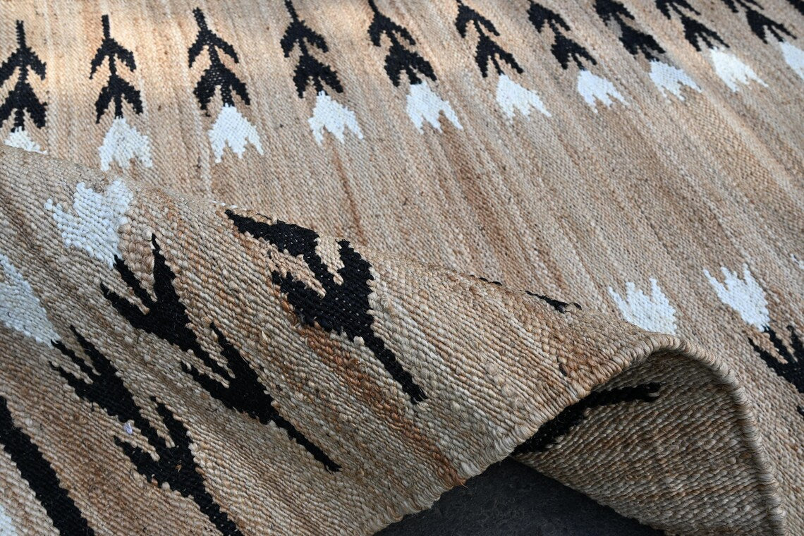 Handmade Hemp & Jute Flower Pattern Rug | Eco-Friendly Braided Area & Runner Rug