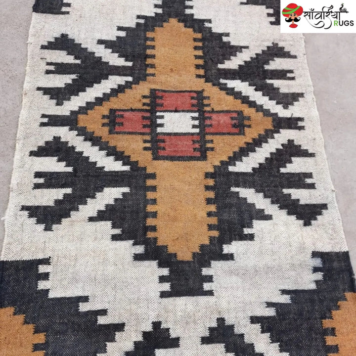 Kilim Runner Rug – Handwoven Wool Jute Traditional Geometric Dhurrie Rug