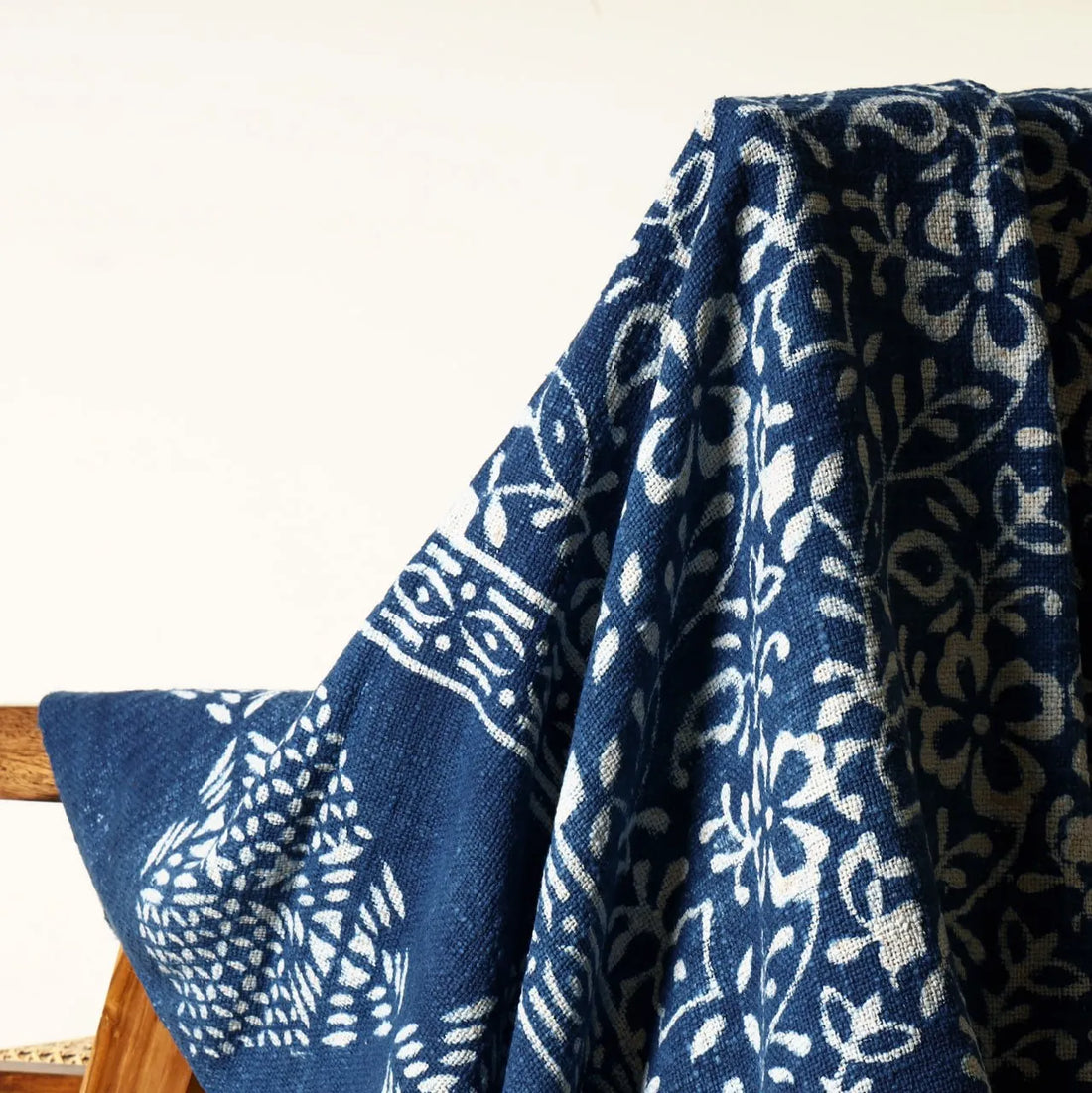 Navy Blue Botanical Throw Blanket with Fringe | Sanwariya Rugs