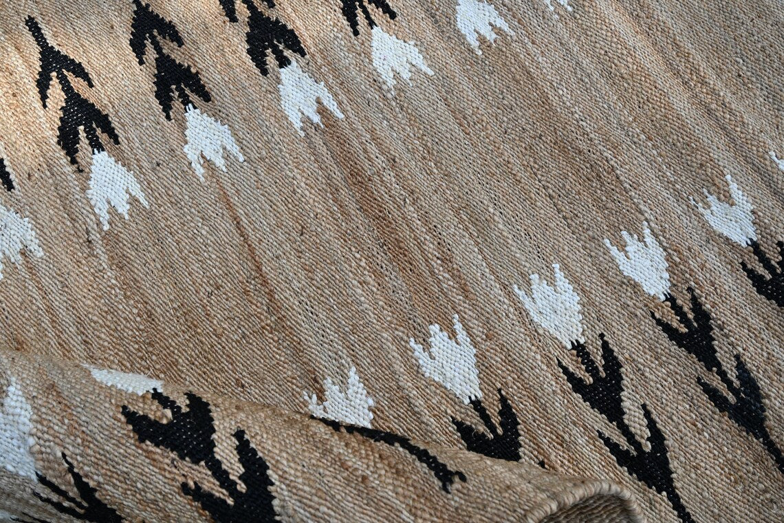 Handmade Hemp & Jute Flower Pattern Rug | Eco-Friendly Braided Area & Runner Rug