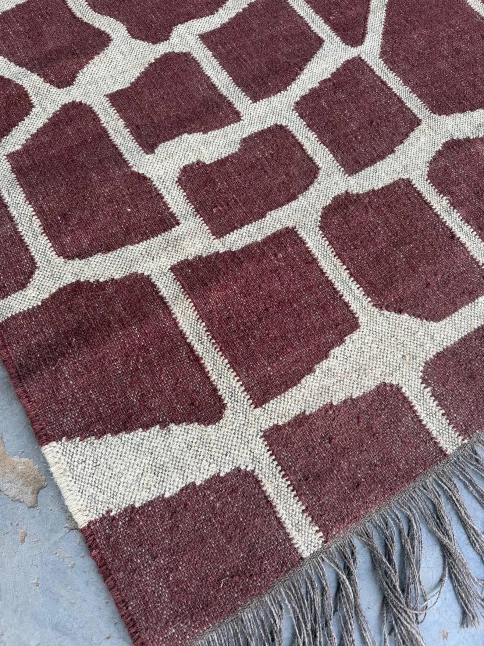 Handwoven Giraffe Print Wool Jute Rug | Modern Safari Flatweave Area Rug | Handmade Boho Kilim Carpet | Brown Neutral Living Room Rug