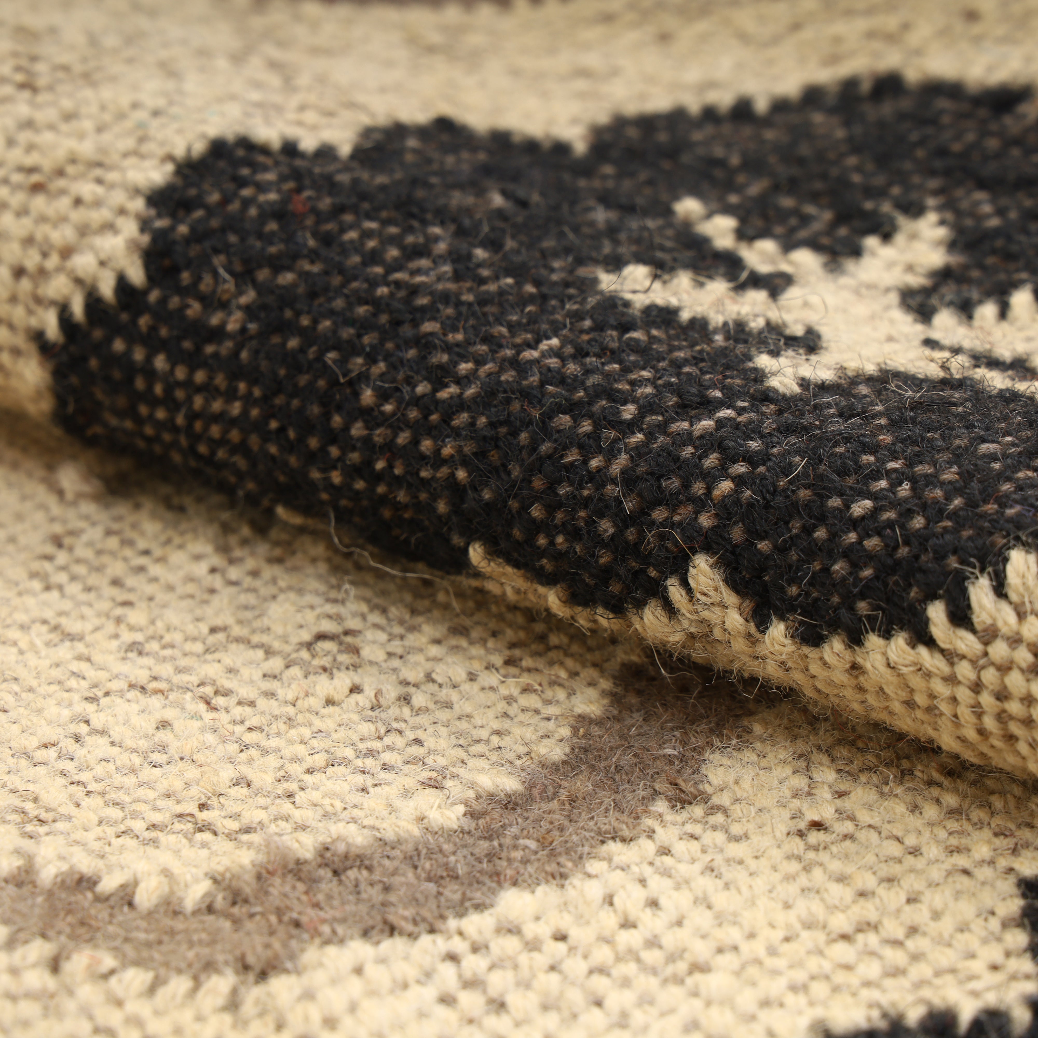 Handwoven Wool Jute Kilim Runner – Oriental Geometric Design