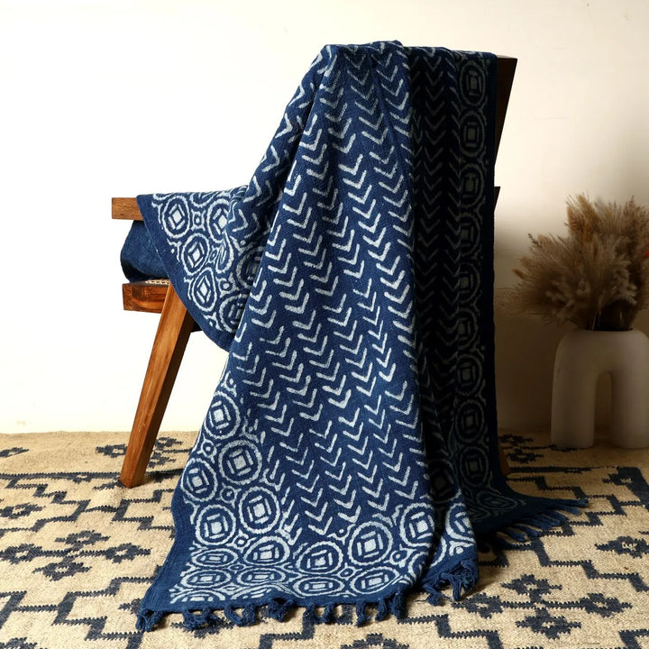 Indigo Geometric Cotton Throw Blanket – 50 x 70 | Sanwariya Rugs
