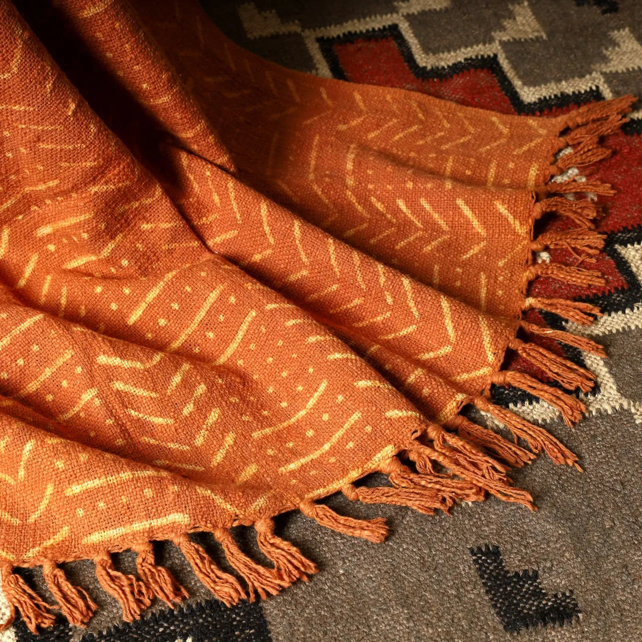 Sanwariya Rugs Burnt Orange Geometric Woven Throw Blanket with Fringe