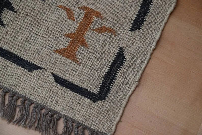 Beige Botanical Wool & Jute Kilim Runner Rug – Black & Rust
