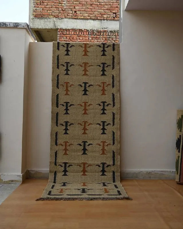 Beige Botanical Wool & Jute Kilim Runner Rug – Black & Rust