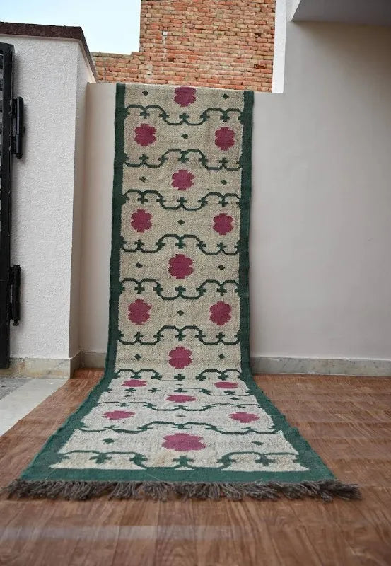 Beige Floral Wool & Jute Kilim Runner Rug – Green & Berry Pink