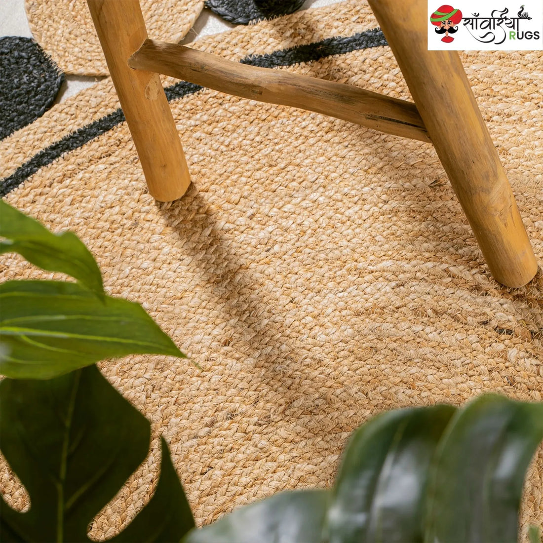 Jute Braided Round Rug – Black Circle Custom Indian Rug