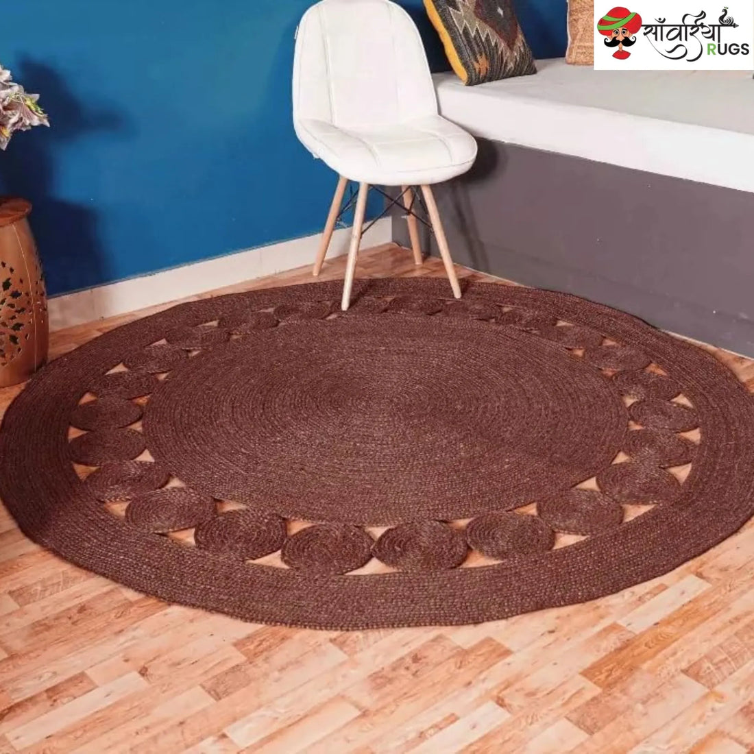 Handmade Jute Braided Round Rug with Multicolor Scalloped Border