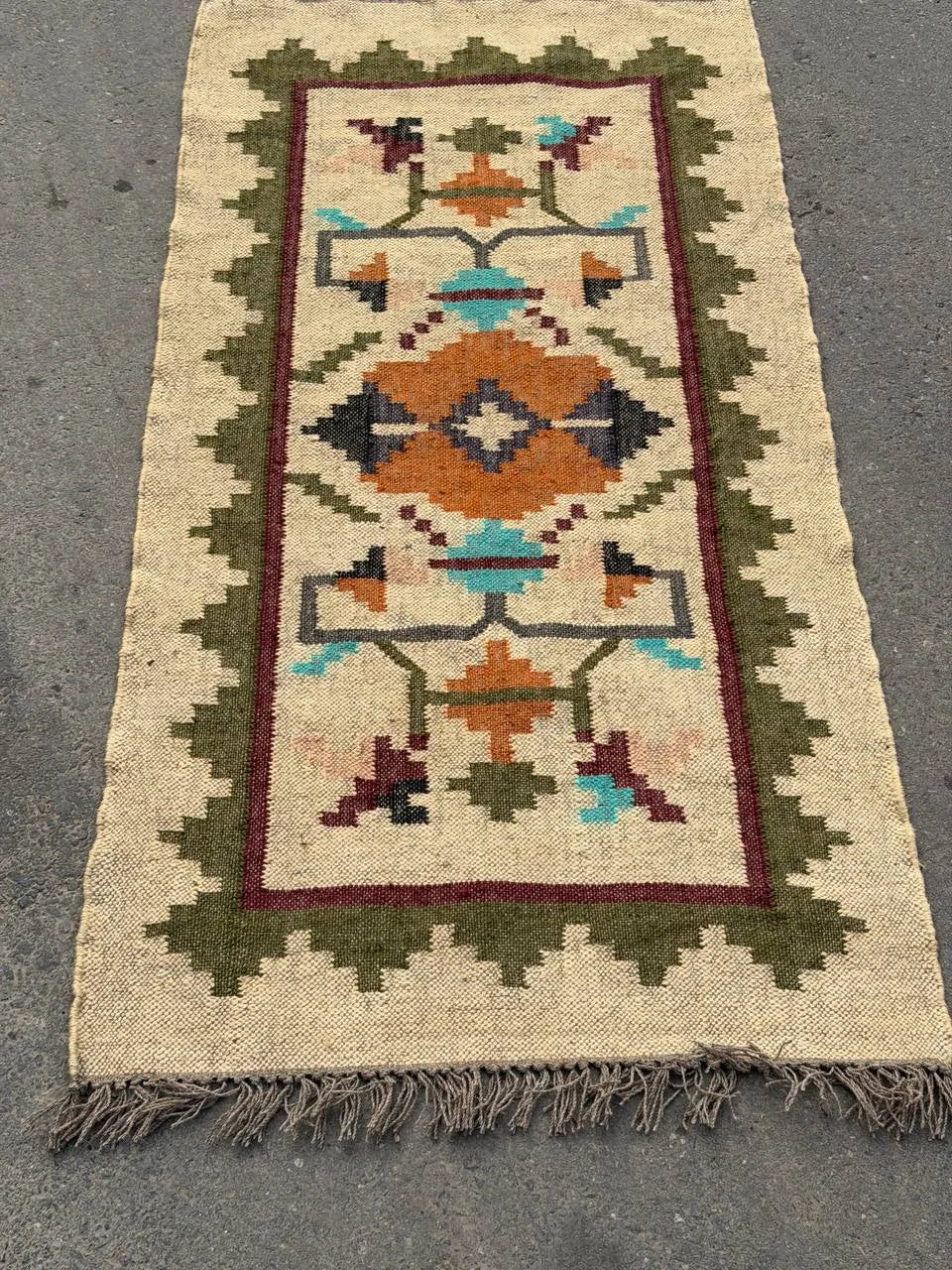 Olive Stepped-Border Kilim Runner – Handwoven Wool Jute Floral Medallion Rug