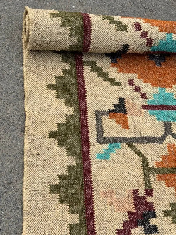 Olive Stepped-Border Kilim Runner – Handwoven Wool Jute Floral Medallion Rug