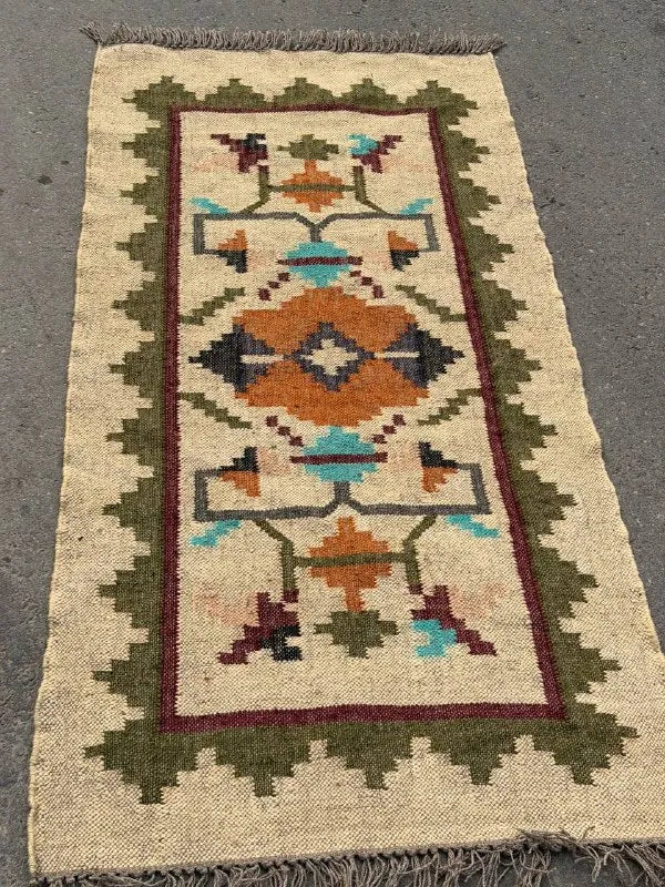 Olive Stepped-Border Kilim Runner – Handwoven Wool Jute Floral Medallion Rug