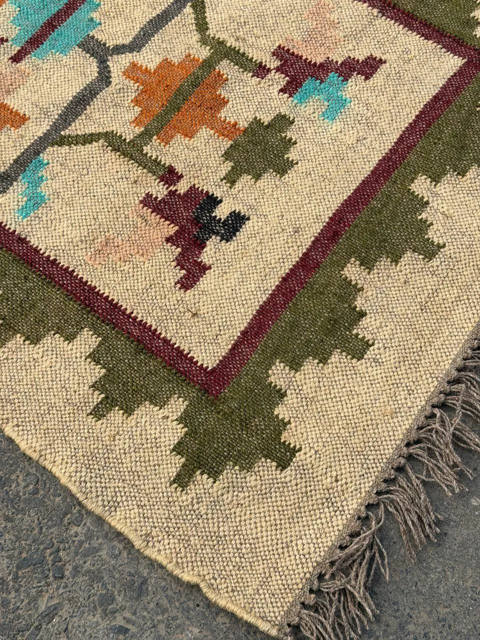 Olive Stepped-Border Kilim Runner – Handwoven Wool Jute Floral Medallion Rug