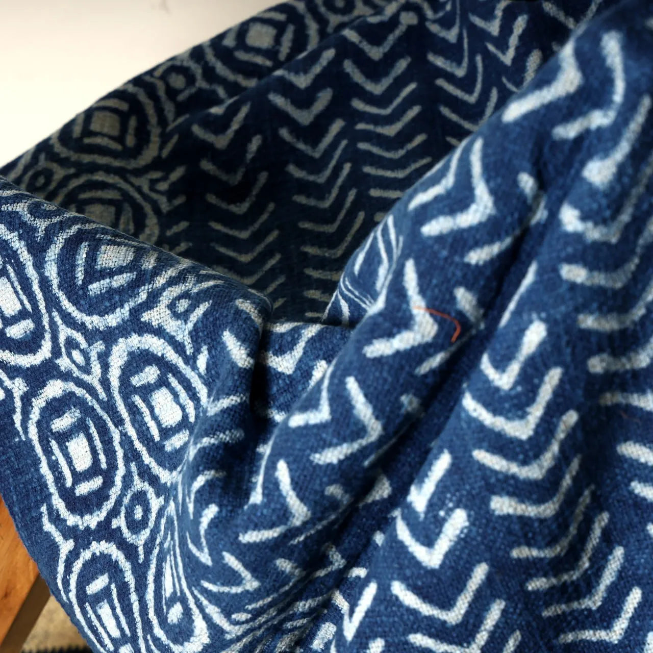 Indigo Geometric Cotton Throw Blanket – 50 x 70 | Sanwariya Rugs