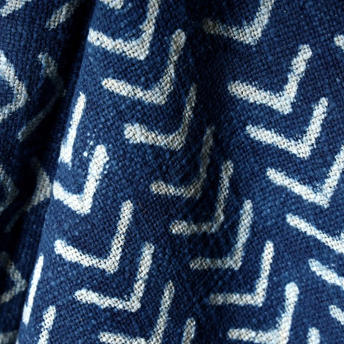Indigo Geometric Cotton Throw Blanket – 50 x 70 | Sanwariya Rugs