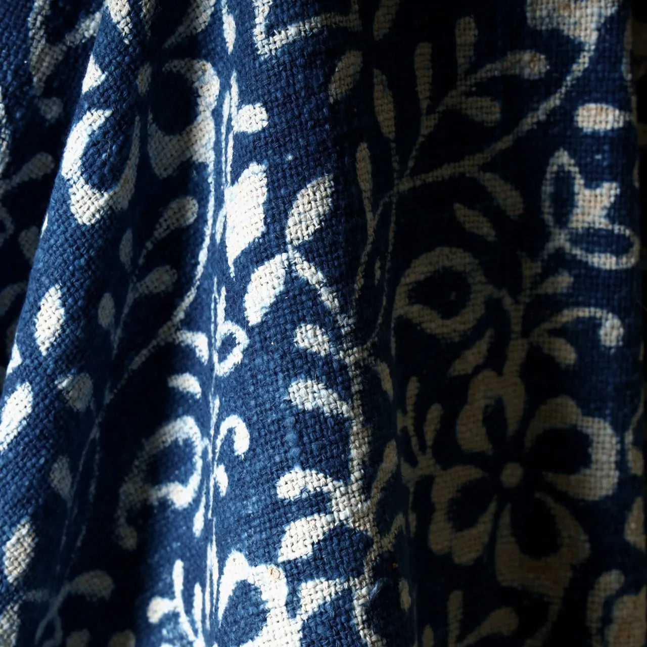 Navy Blue Botanical Throw Blanket with Fringe | Sanwariya Rugs