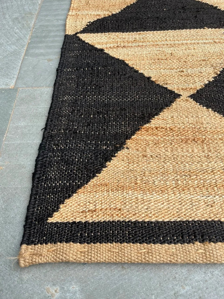 Black Geometric Hemp-Jute Runner Rug – Handmade Natural Hallway Rug