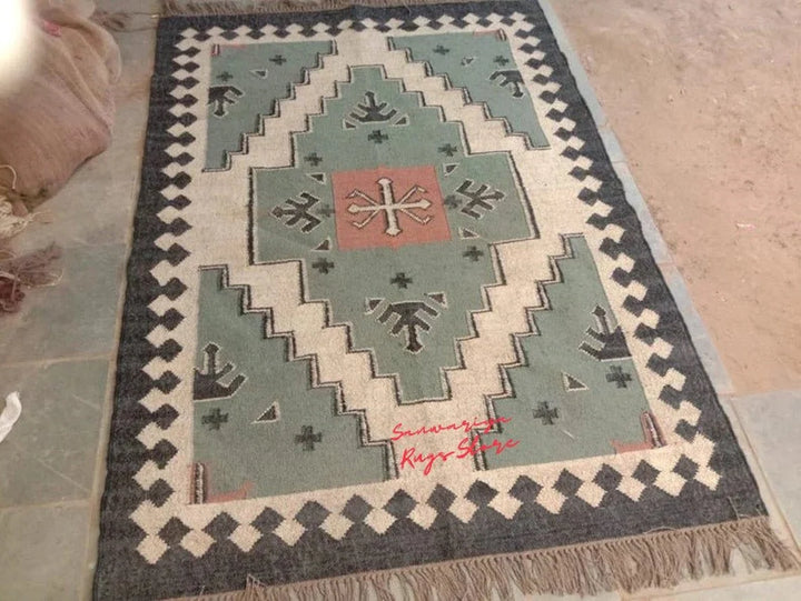 Handwoven Wool and Jute Kilim Rug – Traditional Indian Flatweave Dhurrie