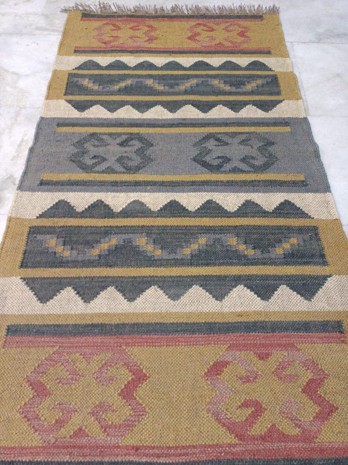 Handwoven Jute Wool Kilim Rug: Natural Fiber Area Runner