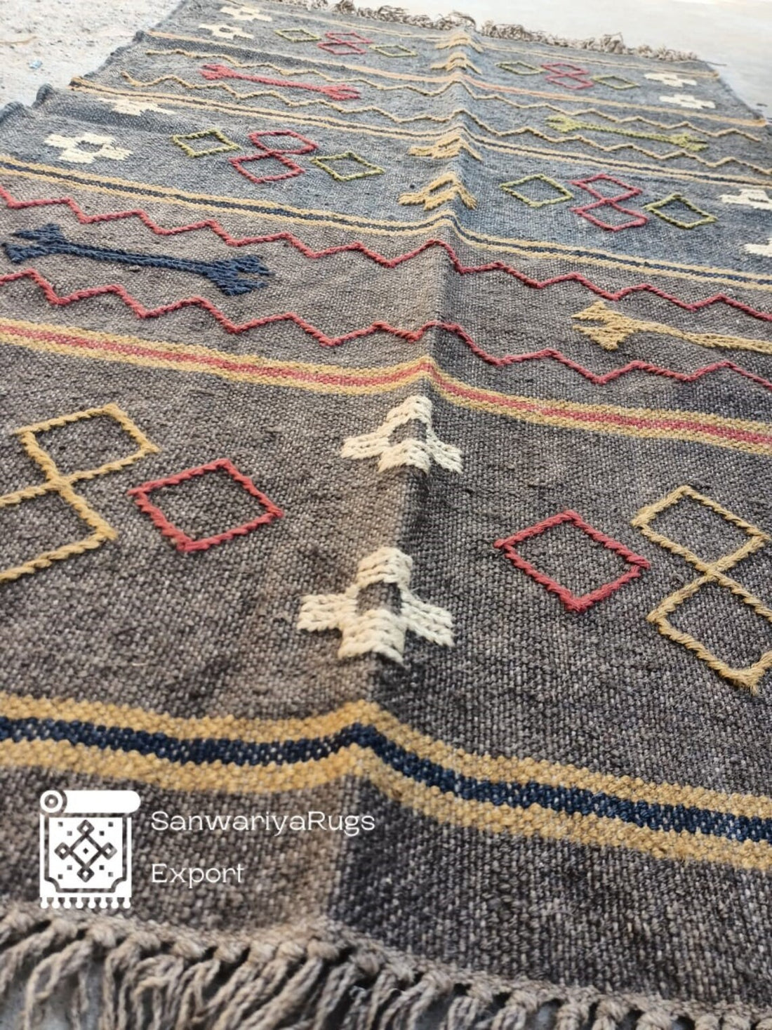 Handwoven Wool Jute Kilim Rug