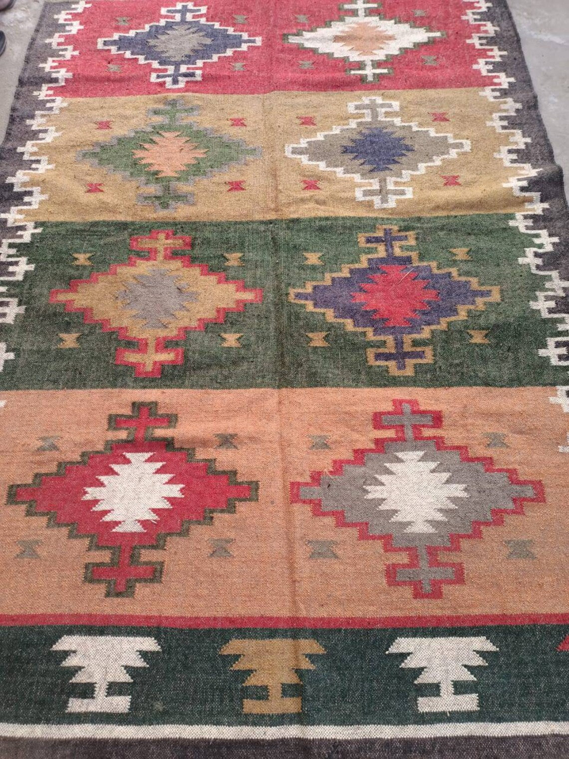 Kilim Rug Handwoven Wool and Jute Rug – Traditional Indian Flatweave Dhurrie