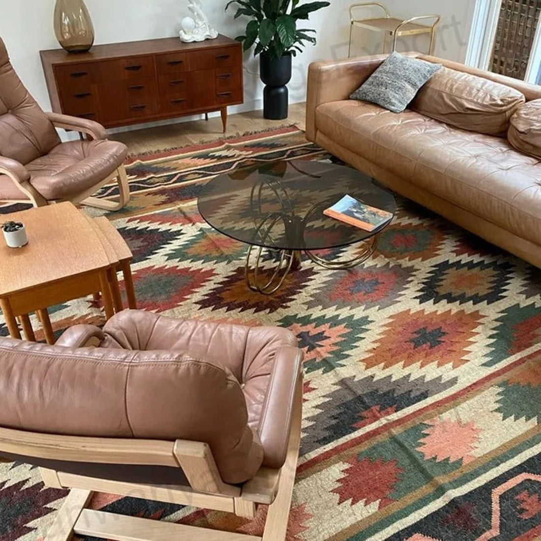 Handmade Wool Kilim Rug – Modern Egyptian Design Dhurrie