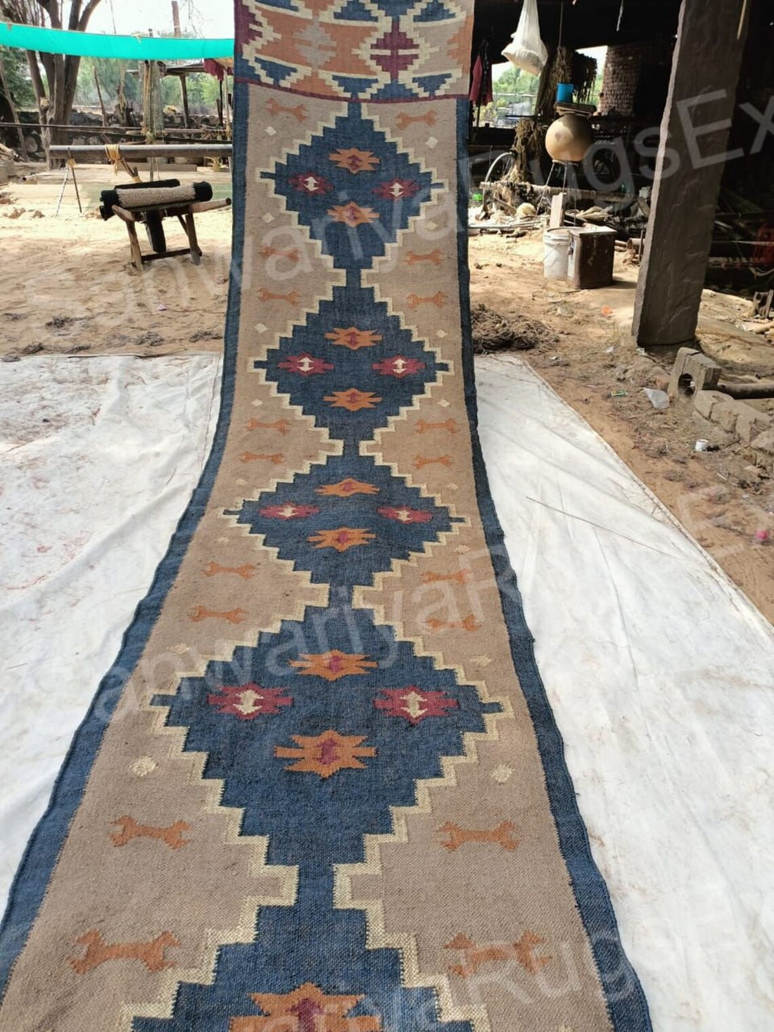 Natural Black Diamond Wool Jute Braided Runner – Handmade Dhurrie