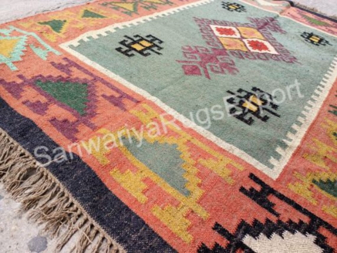 Handwoven Jute Wool Kilim Rug – Traditional Indian Dhurrie for Living Room