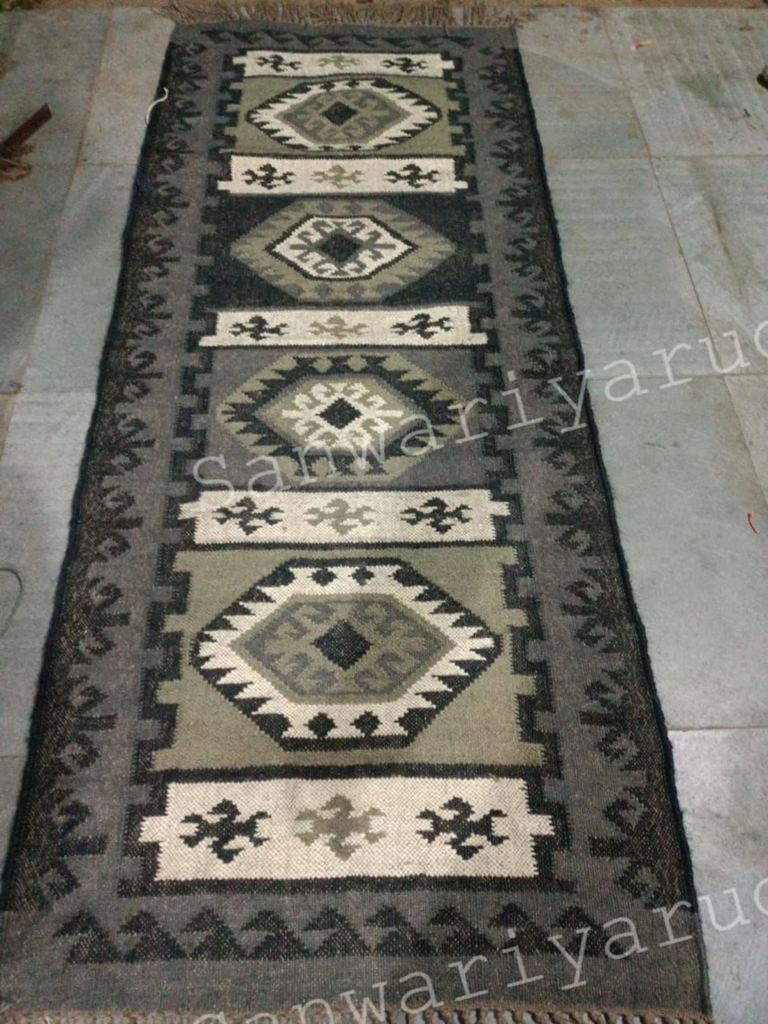 Handwoven Wool Jute Kilim Rug – Bohemian Flatweave Dhurrie