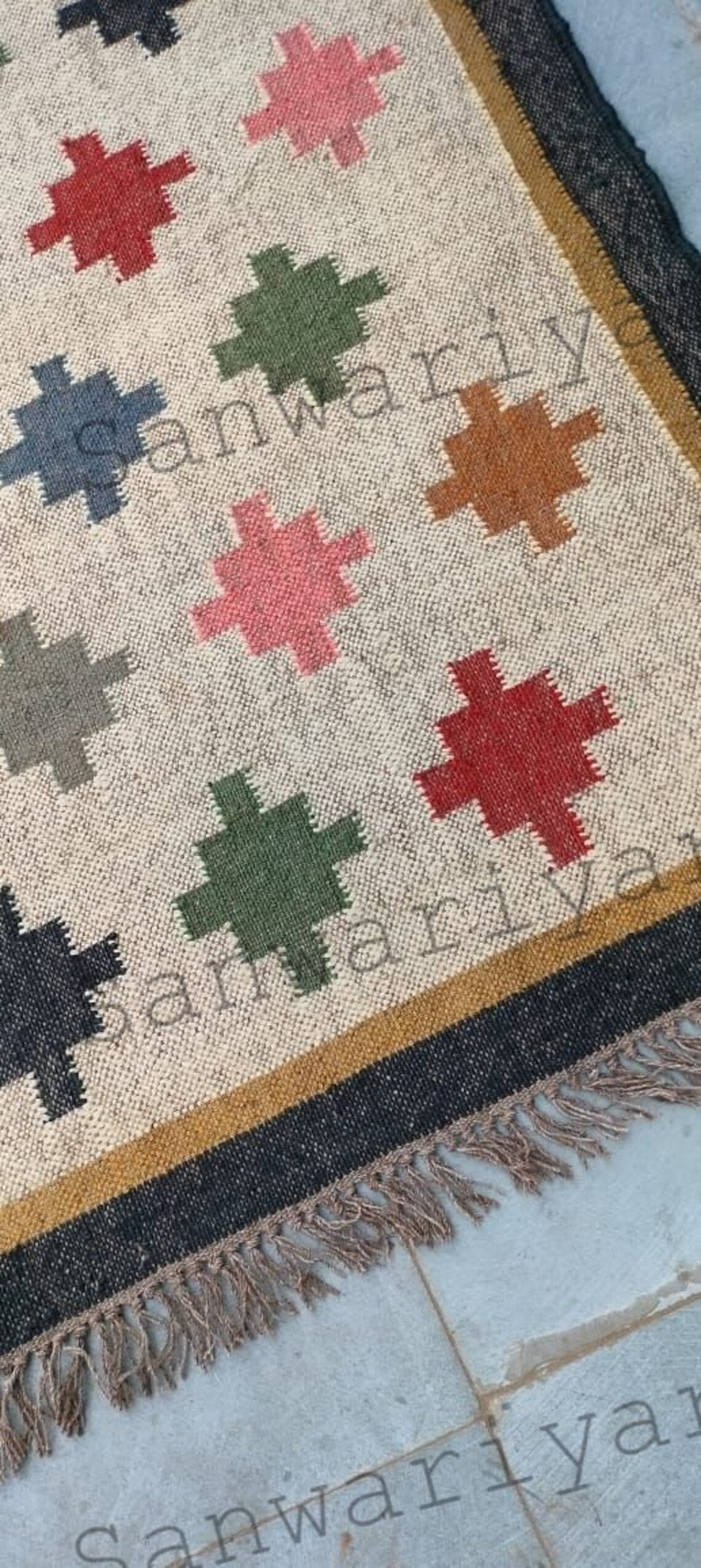 Handwoven Wool Jute Kilim Rug – Geometric Boho Dhurrie for Living Room & Bedroom