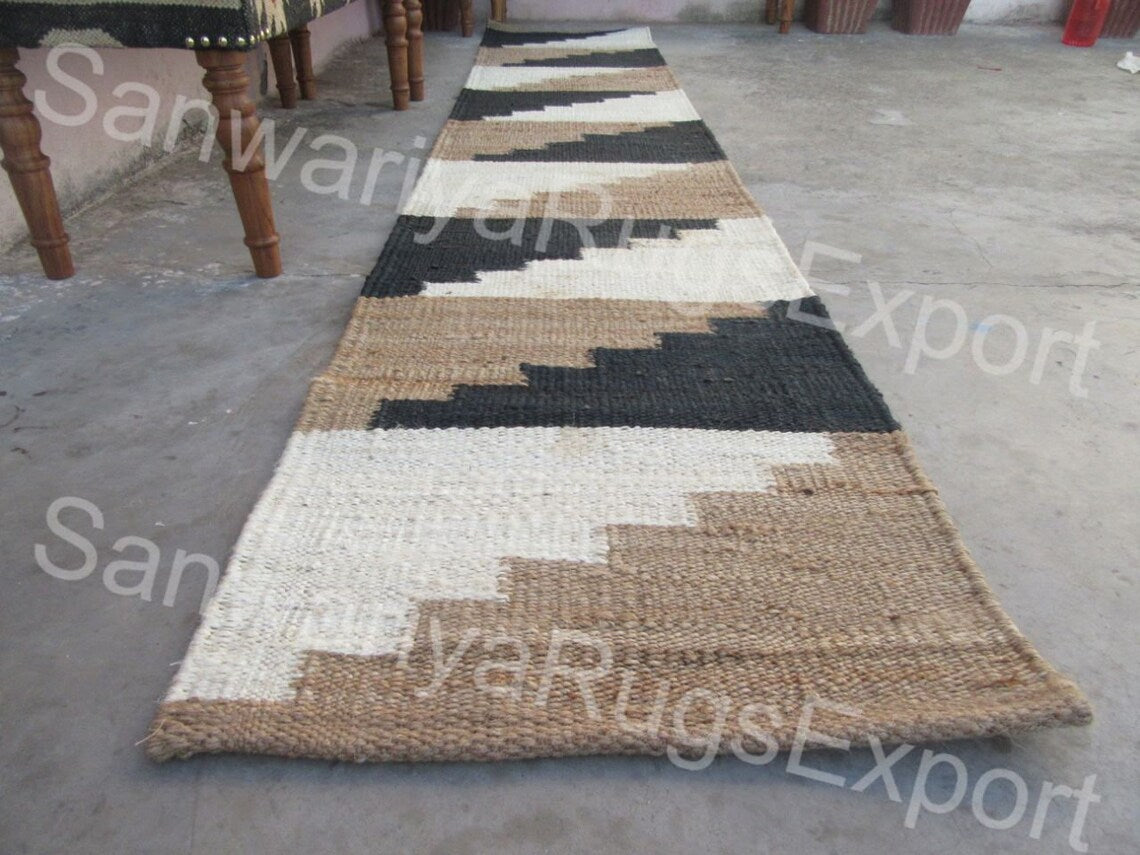 Black & White Zigzag Jute Stair Runner – Handwoven Hemp Rug