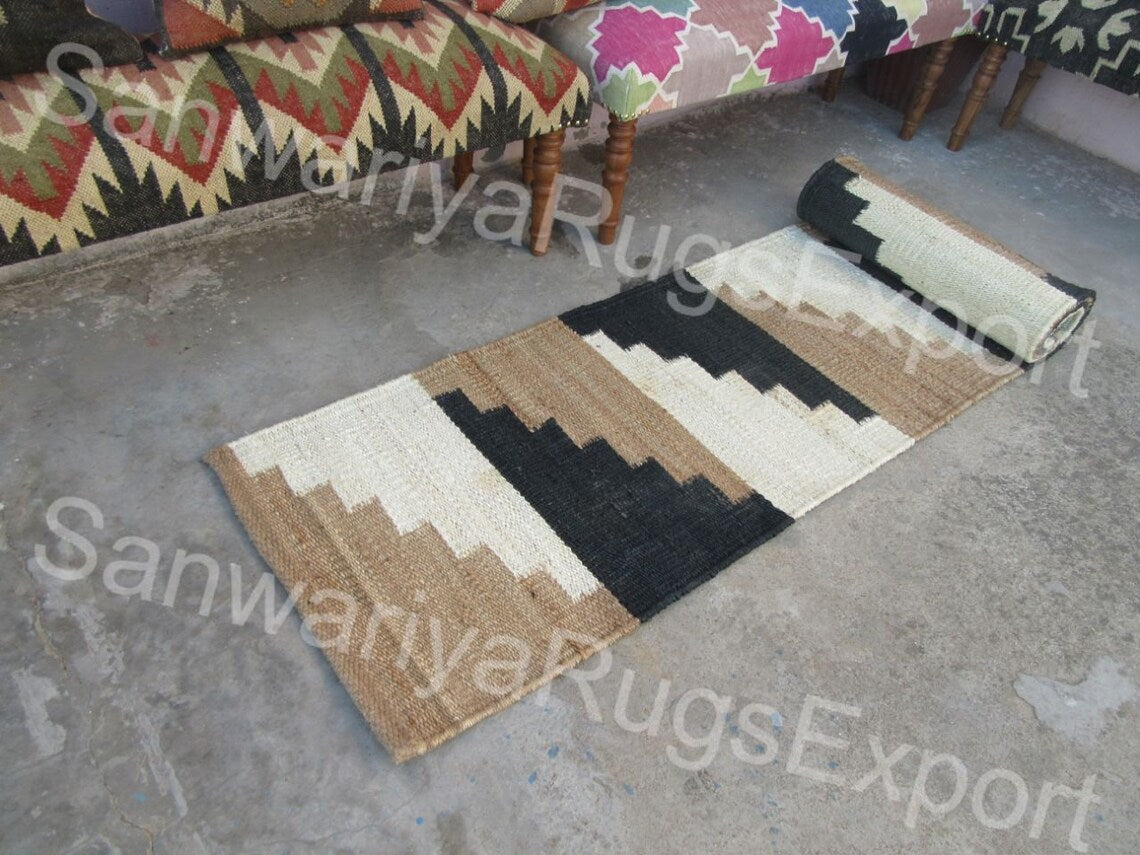 Black & White Zigzag Jute Stair Runner – Handwoven Hemp Rug