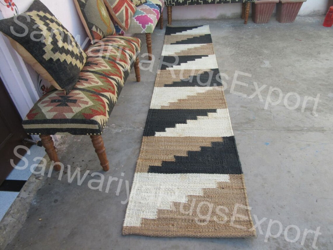 Black & White Zigzag Jute Stair Runner – Handwoven Hemp Rug