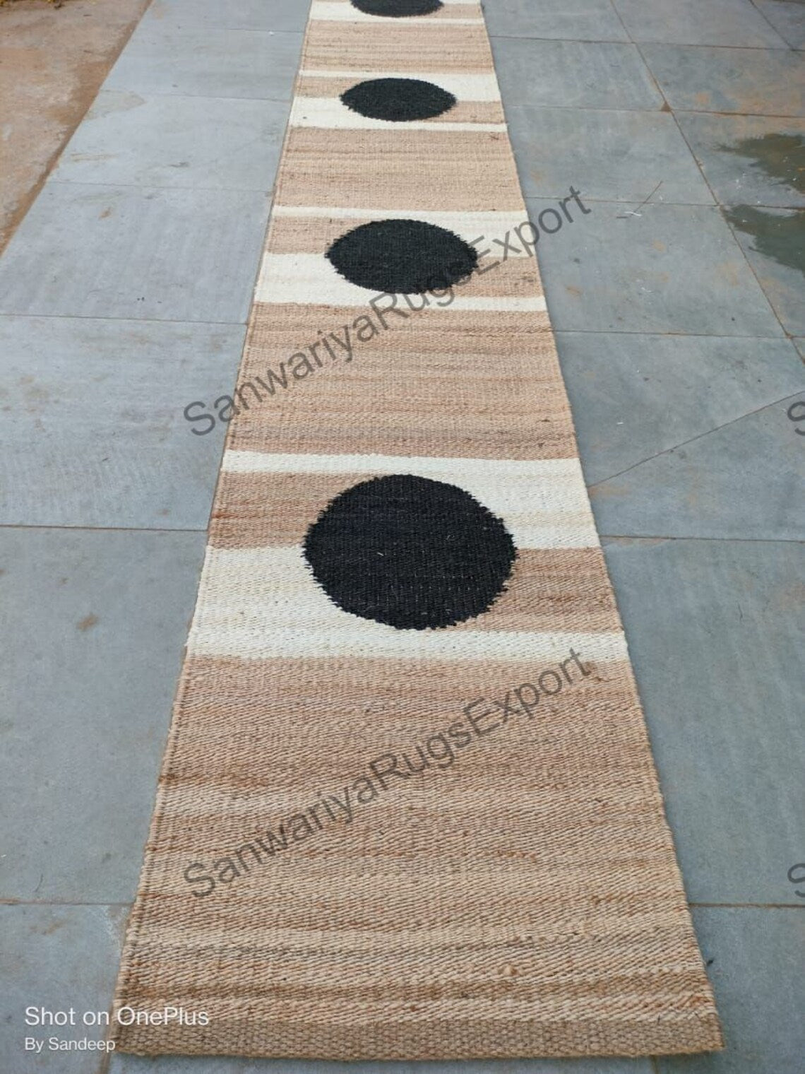 White & Black Circle Hemp Jute Runner Rug