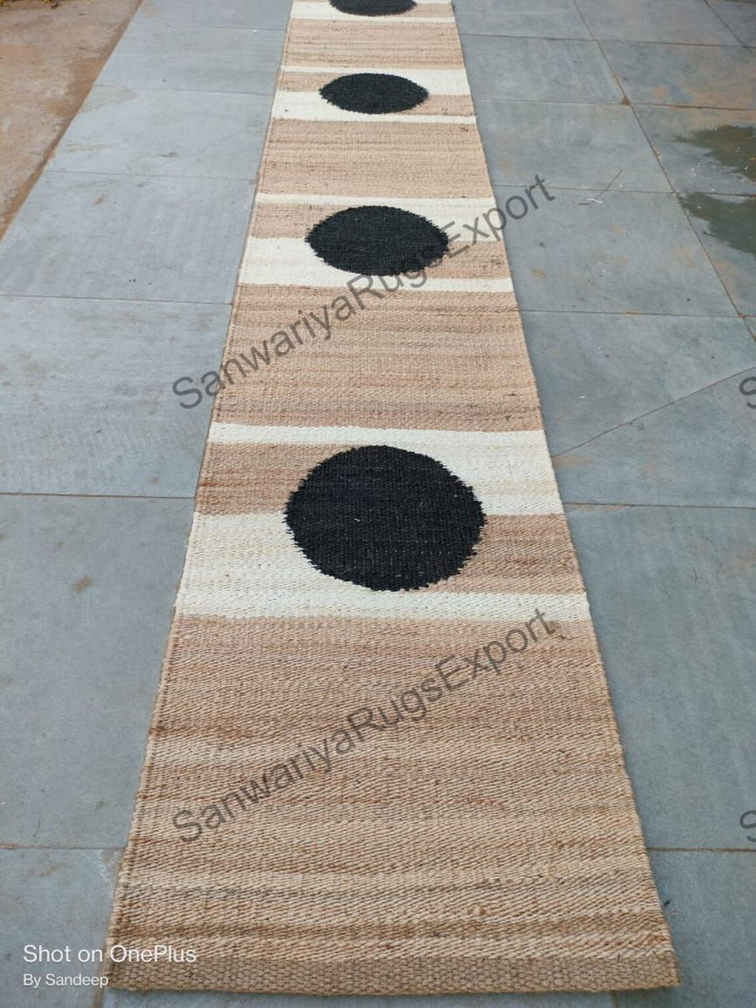 White & Black Circle Hemp Jute Runner Rug